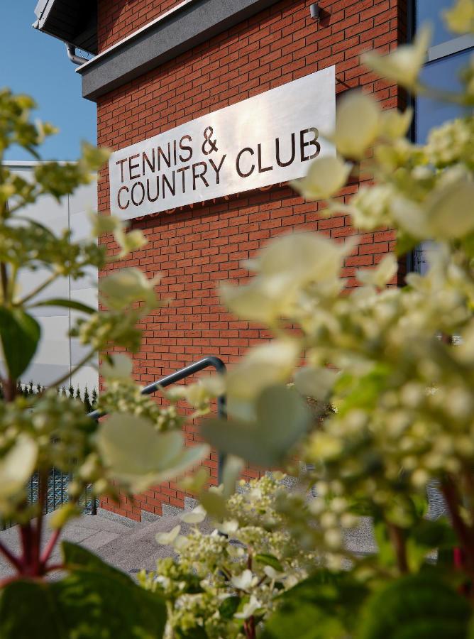 Tennis & Country Club Готель 3*